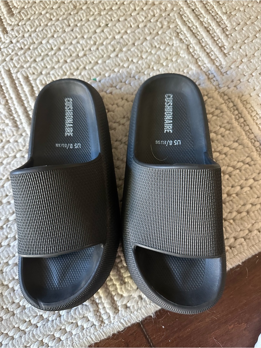 Cushionaire black slides